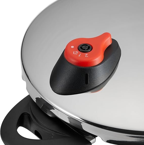 Amazon Basics Stainless Steel Pressure Cooker with Steamer, 6 Litre, Silver